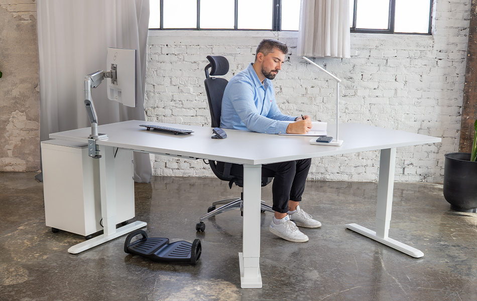 PRIMUS BUREAU SCHUIN