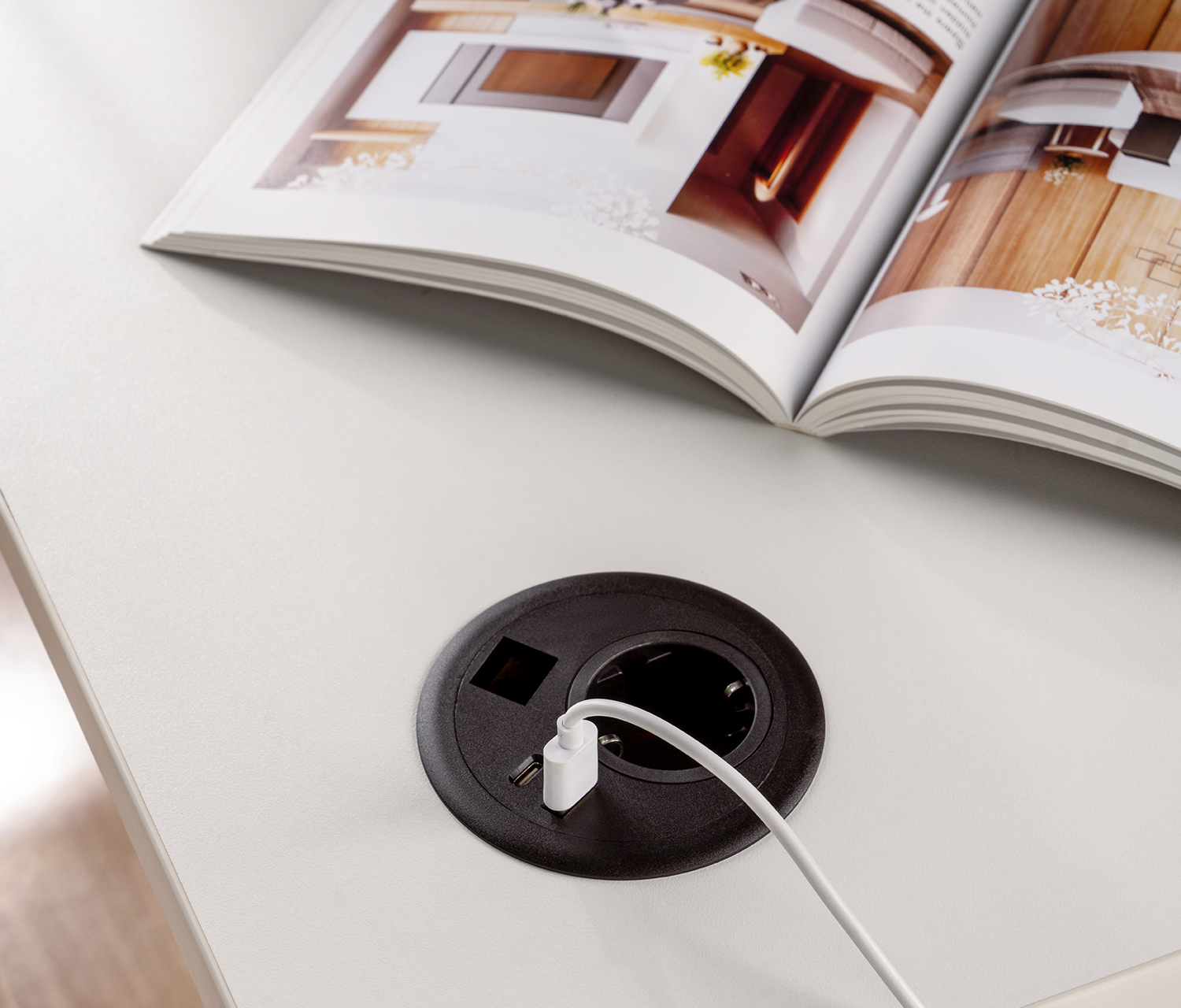 Inbouw stopcontact met 2-voudige USB-lader Zwart